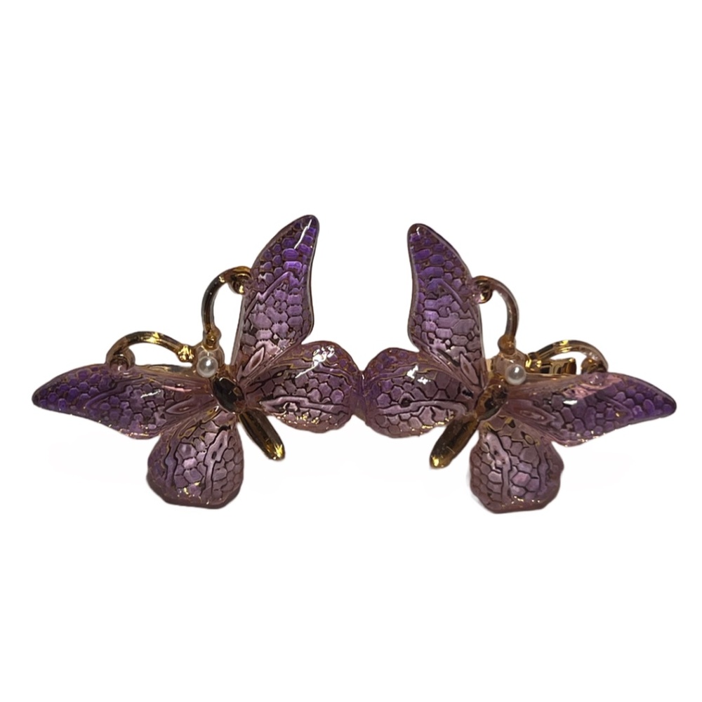Butterfly hair clip